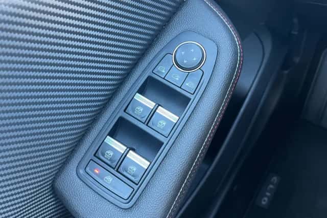 Renault Clio (2019) thumbnail 16