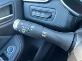 Renault Clio (2019) thumbnail 18