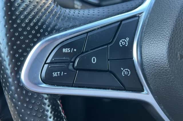 Renault Clio (2019) thumbnail 19