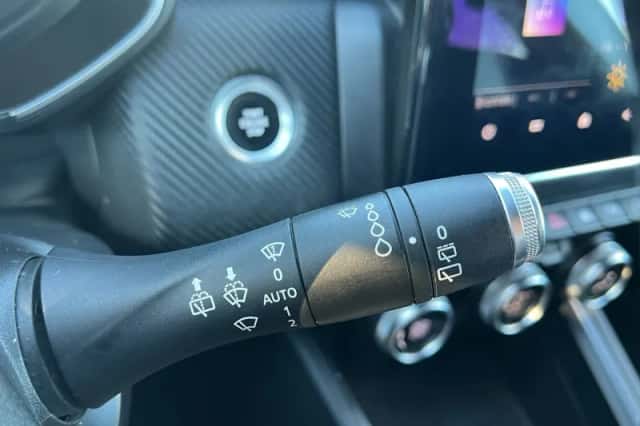 Renault Clio (2019) thumbnail 22