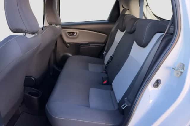 Toyota Yaris (2019) thumbnail 12