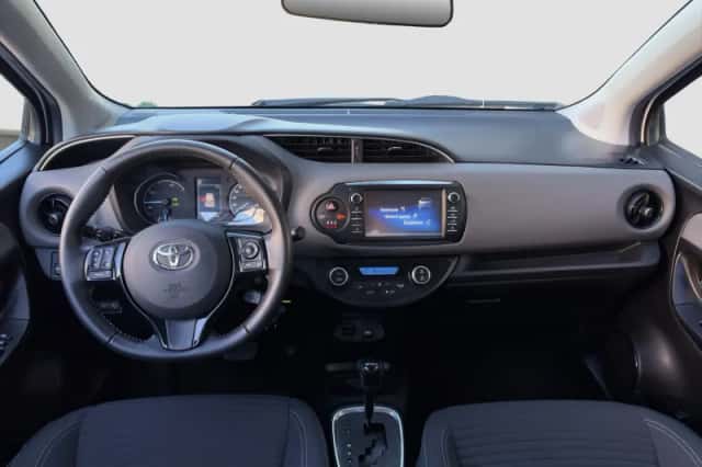 Toyota Yaris (2019) thumbnail 14
