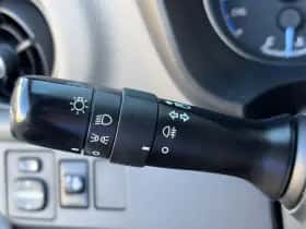 Toyota Yaris (2019) thumbnail 17