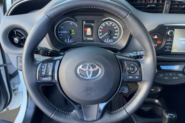 Toyota Yaris (2019) thumbnail 19