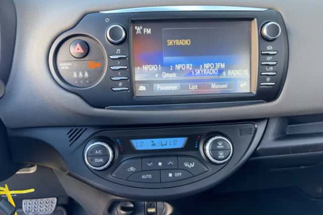 Toyota Yaris (2019) thumbnail 24