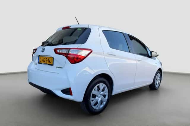 Toyota Yaris (2019) thumbnail 6