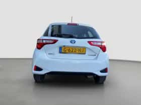 Toyota Yaris (2019) thumbnail 8