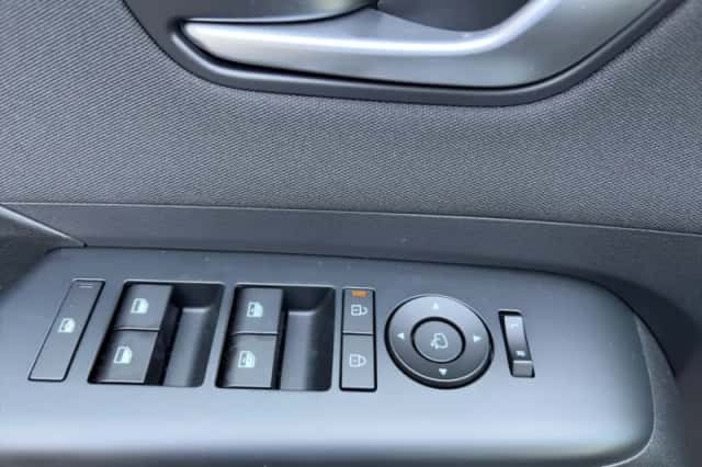 Hyundai Kona Electric (2026) thumbnail 15