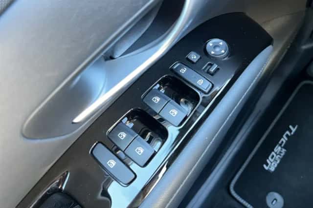 Hyundai Tucson (2024) thumbnail 16