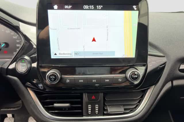 Ford Fiesta (2017) thumbnail 23