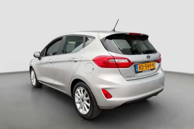 Ford Fiesta (2017) thumbnail 5