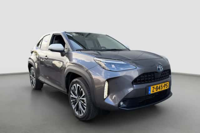 Toyota Yaris Cross (2022) thumbnail 2