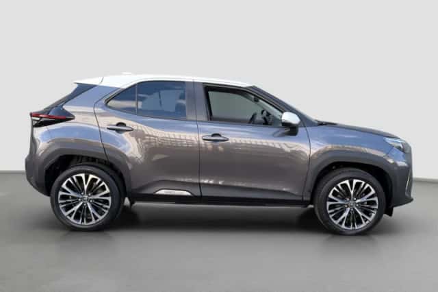 Toyota Yaris Cross (2022) thumbnail 4