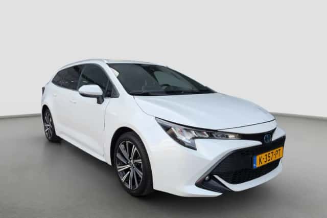 Toyota Corolla (2021) thumbnail 2