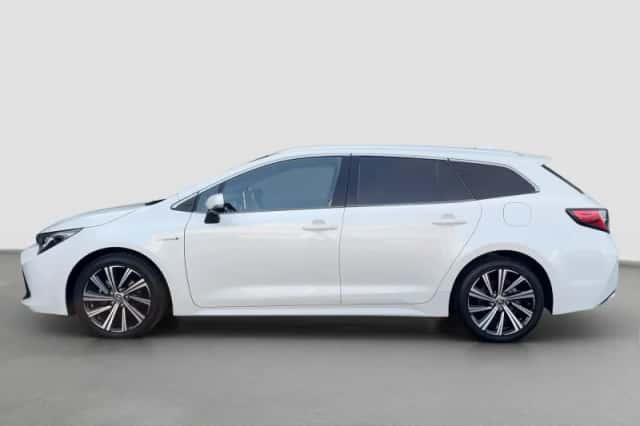 Toyota Corolla (2021) thumbnail 3
