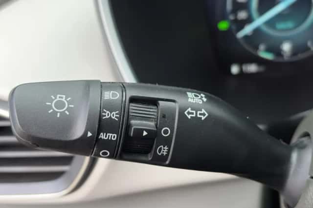 Hyundai Santa Fe (2023) thumbnail 16