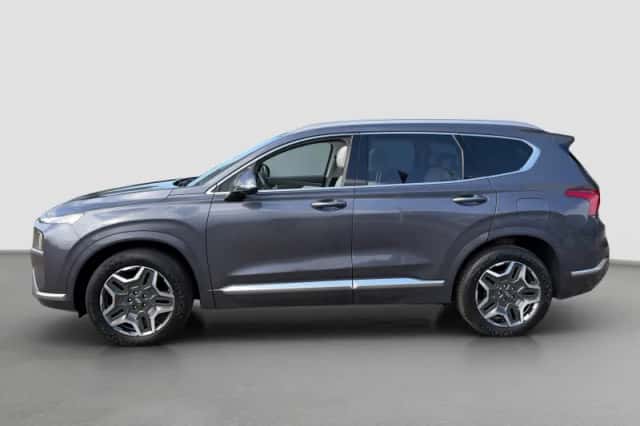 Hyundai Santa Fe (2023) thumbnail 3