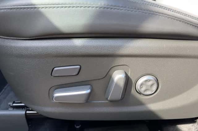 Hyundai Santa Fe (2023) thumbnail 33