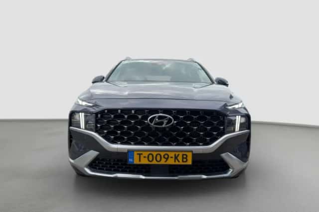 Hyundai Santa Fe (2023) thumbnail 7
