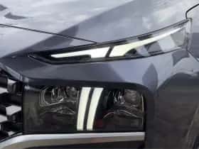 Hyundai Santa Fe (2023) thumbnail 9