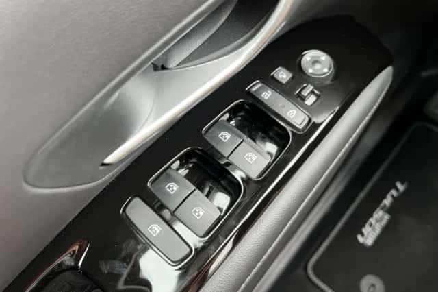 Hyundai Tucson (2024) thumbnail 16