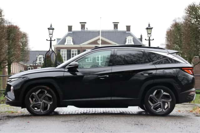 Hyundai Tucson (2024) thumbnail 2