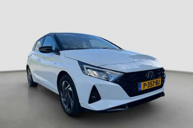 Hyundai i20 (2022) thumbnail 2
