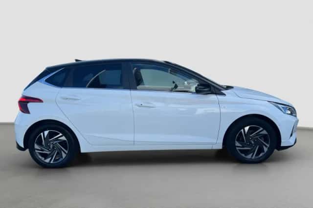 Hyundai i20 (2022) thumbnail 4