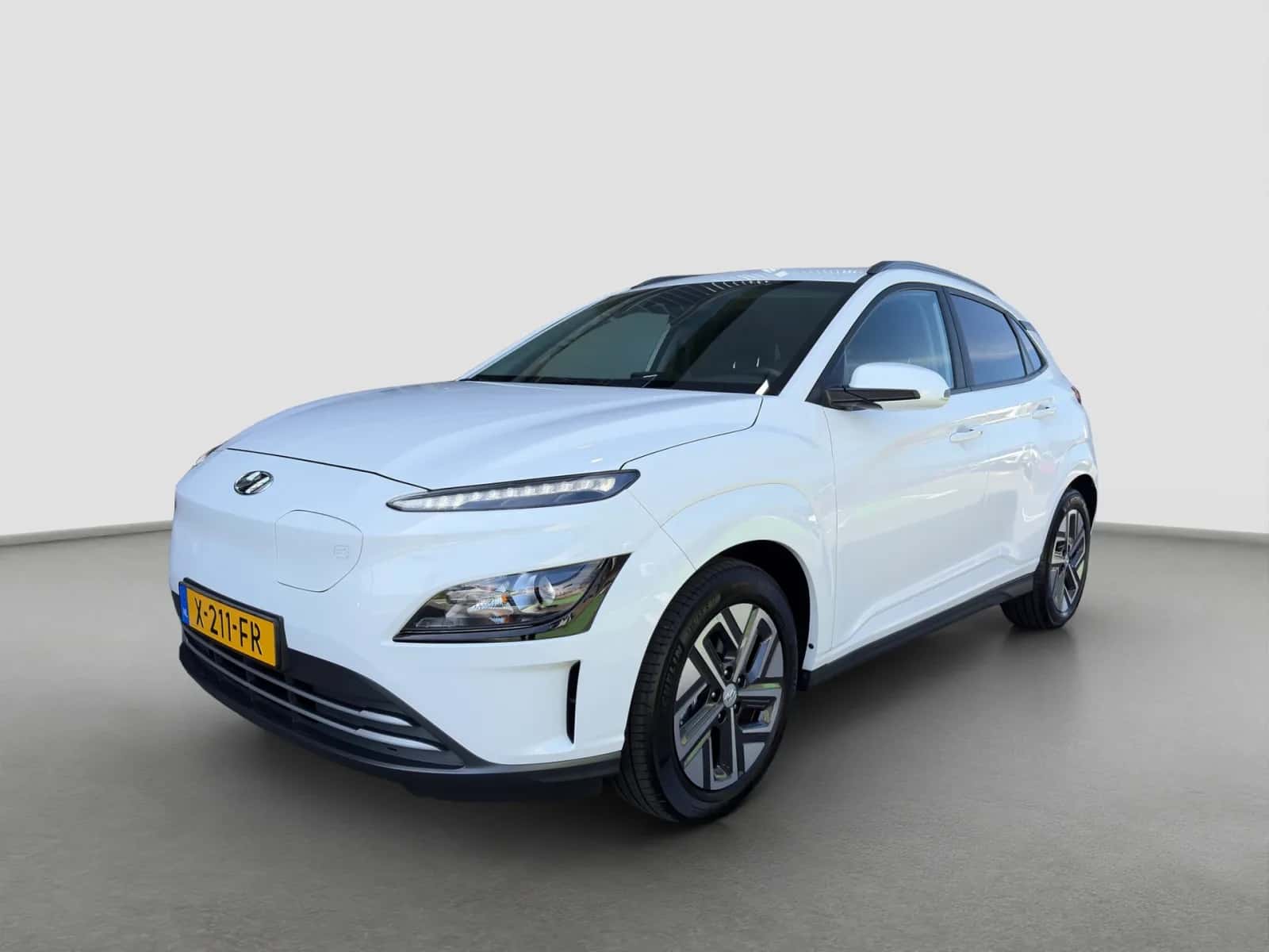 Hyundai Kona (2023) — foto 1