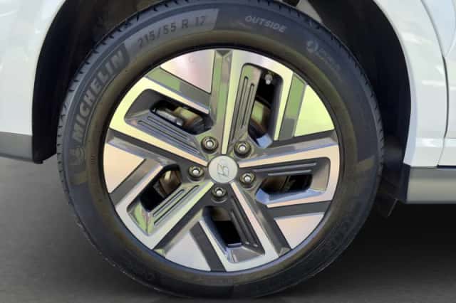 Hyundai Kona (2023) thumbnail 28