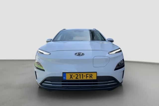 Hyundai Kona (2023) thumbnail 7