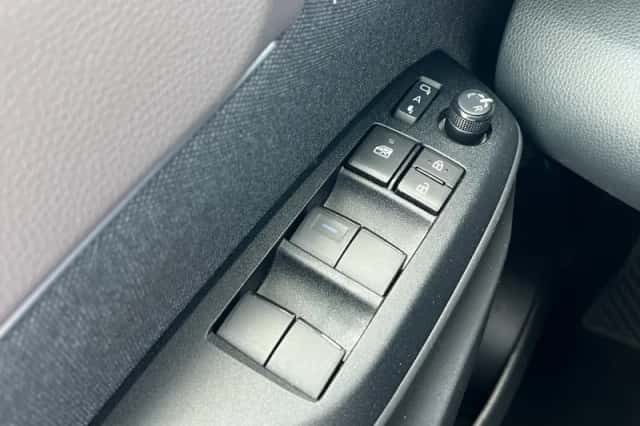 Toyota Yaris Cross (2021) thumbnail 16