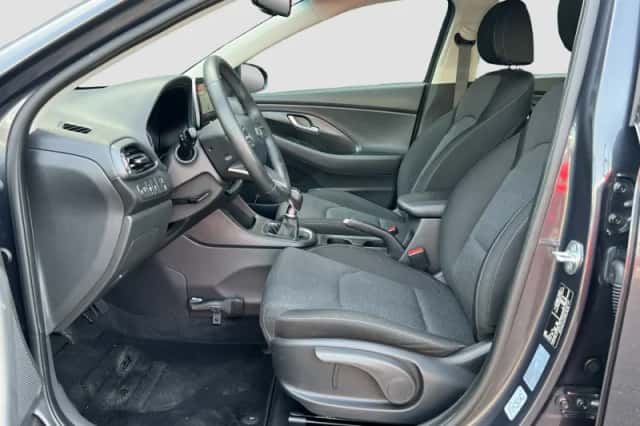 Hyundai i30 (2023) thumbnail 13