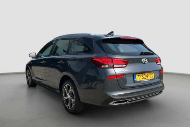 Hyundai i30 (2023) thumbnail 5