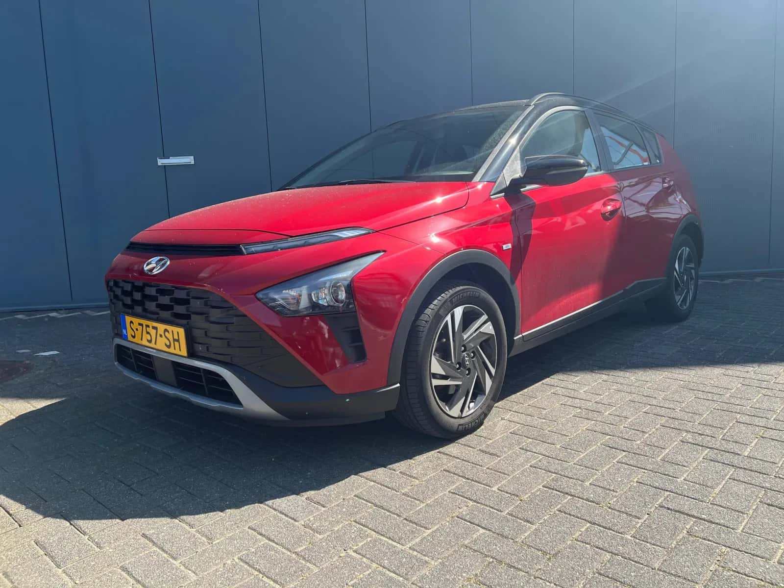 Hyundai BAYON (2023) — foto 1