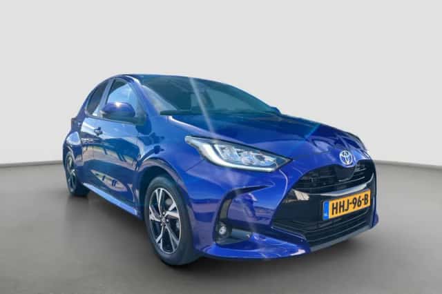 Toyota Yaris (2024) thumbnail 2