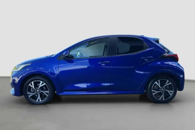 Toyota Yaris (2024) thumbnail 3