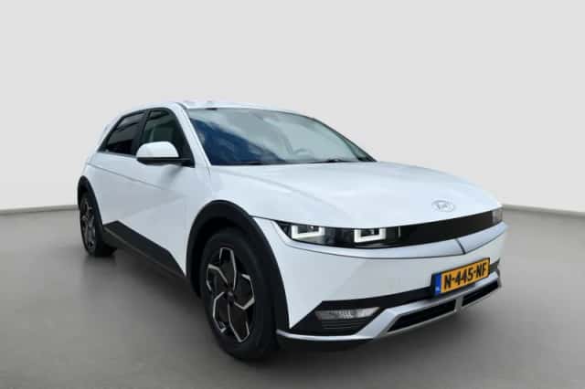 Hyundai Ioniq 5 (2021) thumbnail 3