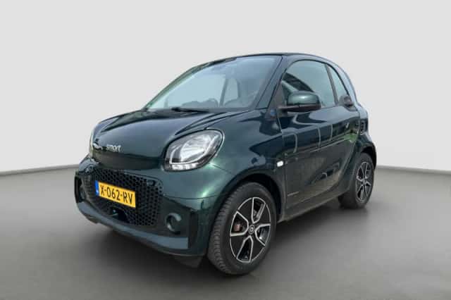 Smart Fortwo (2022) thumbnail 1