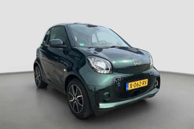 Smart Fortwo (2022) thumbnail 3