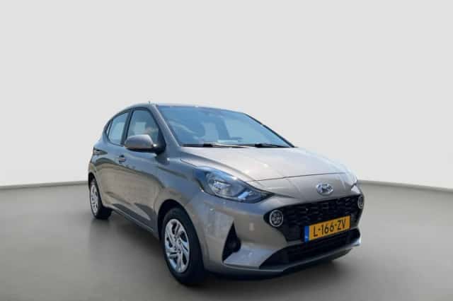 Hyundai i10 (2021) thumbnail 2