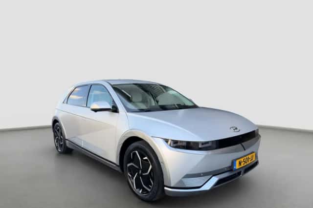 Hyundai Ioniq 5 (2021) thumbnail 3