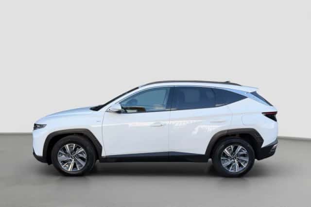 Hyundai Tucson (2022) thumbnail 3