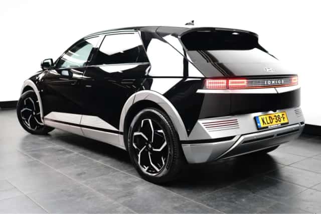 Hyundai Ioniq 5 (2023) thumbnail 5