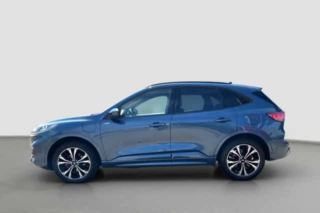 Ford Kuga (2021) thumbnail 3