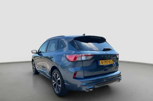 Ford Kuga (2021) thumbnail 5