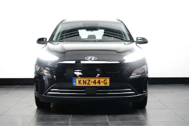 Hyundai Kona (2022) thumbnail 5
