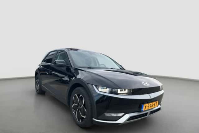 Hyundai Ioniq 5 (2023) thumbnail 3