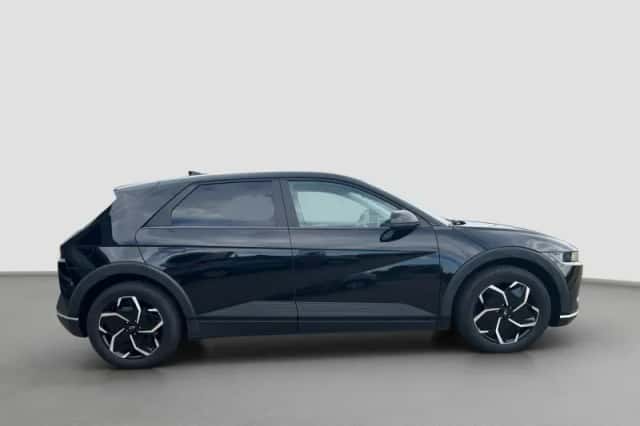 Hyundai Ioniq 5 (2023) thumbnail 5