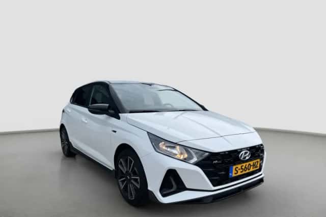 Hyundai i20 (2023) thumbnail 2